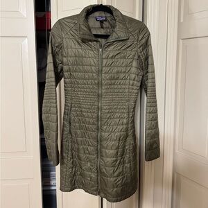 Patagonia Women's Green Long Quilted Puffer Coat